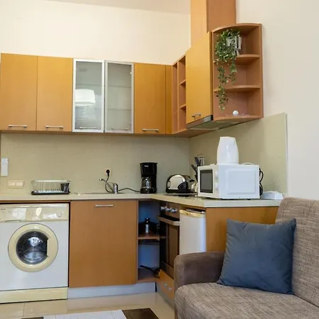 Issa Lighthouse Bałczik