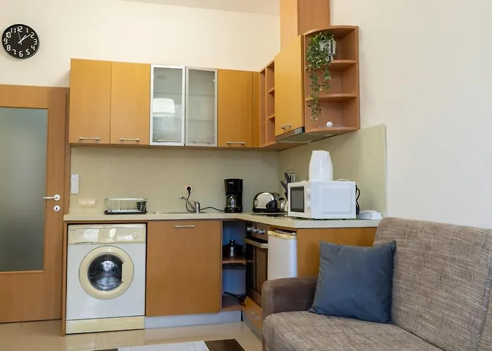 Issa Lighthouse Μπαλτσίκ